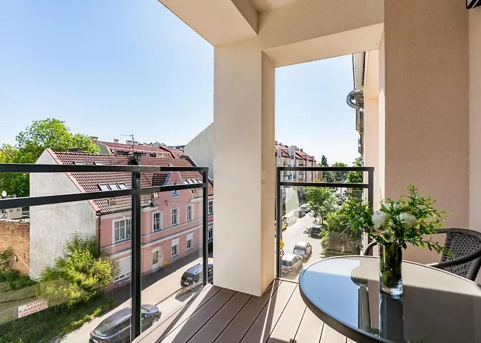 Modern Gorczynska & Parking & Balcony By Renters Prestige Apartment