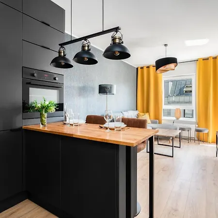 Modern Gorczynska & Parking & Balcony By Renters Prestige