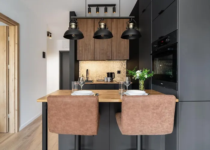 Modern Gorczynska & Parking & Balcony By Renters Prestige